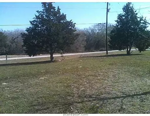 220 Rustic Oaks Dr, Bryan, TX 77808 photo 9