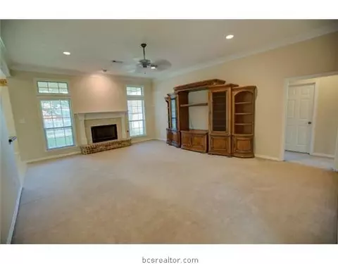 2105 Williams, Bryan, TX 77802 photo 6