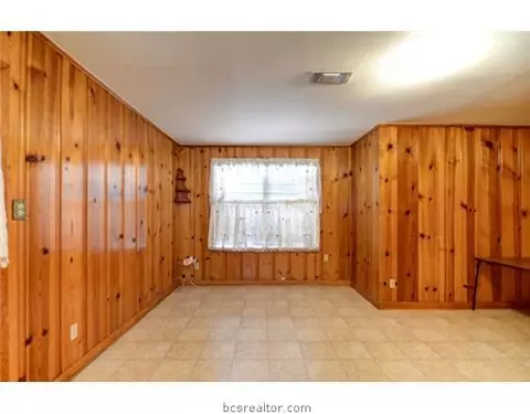 2001 Vinewood, Bryan, TX 77802 photo 7