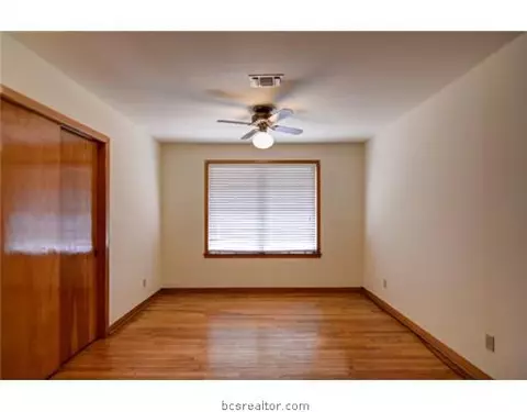 2001 Vinewood, Bryan, TX 77802 photo 11