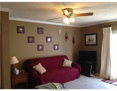 2805 Oakside, Bryan, TX 77802 photo 6