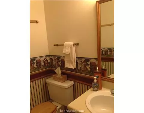 2805 Oakside, Bryan, TX 77802 photo 13