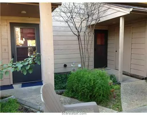 2805 Oakside, Bryan, TX 77802 photo 2