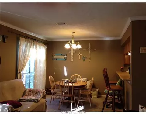 2805 Oakside, Bryan, TX 77802 photo 9