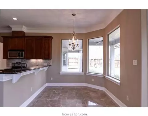 2001 Lis Ln, Bryan, TX 77807 photo 7