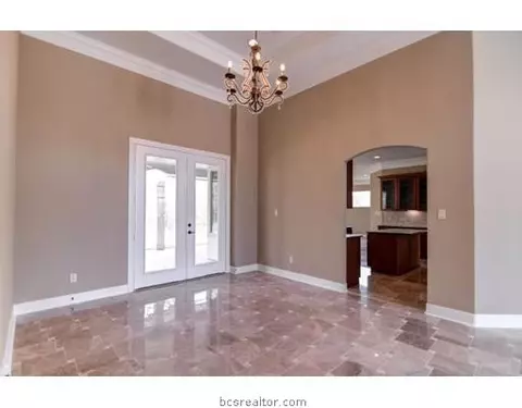 2001 Lis Ln, Bryan, TX 77807 photo 9