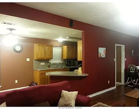 708 Chadley Ct, Bryan, TX 77803 photo 7