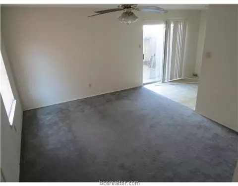 702 Navidad St, Bryan, TX 77801 photo 5