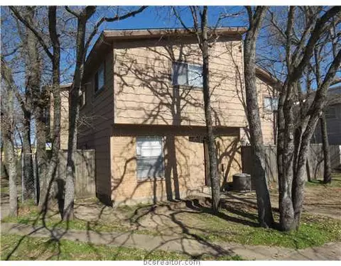 702 Navidad St, Bryan, TX 77801 photo 4