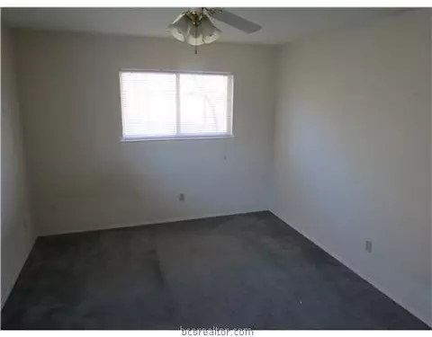 702 Navidad St, Bryan, TX 77801 photo 13