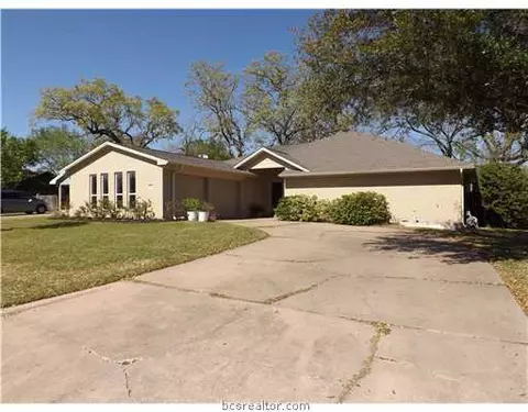 2909 Hillside, Bryan, TX 77802 photo 8