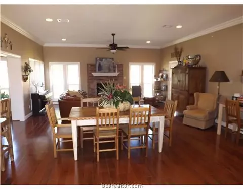 2909 Hillside, Bryan, TX 77802 photo 6