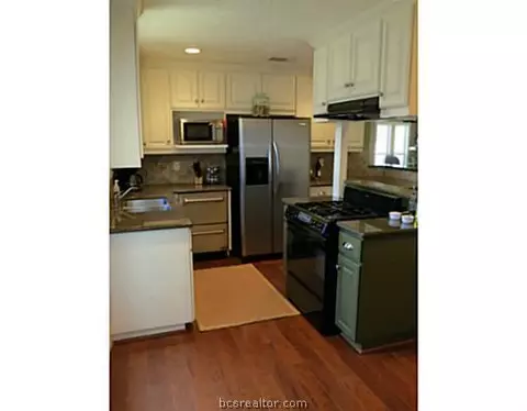 2909 Hillside, Bryan, TX 77802 photo 10