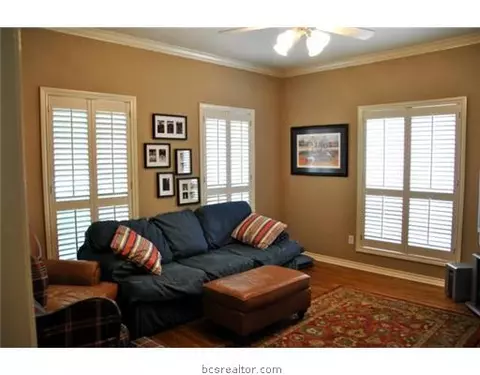 2300 E Briargate Dr, Bryan, TX 77802 photo 11
