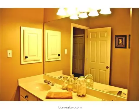 2300 E Briargate Dr, Bryan, TX 77802 photo 20