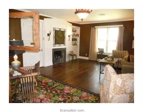 609 E 32nd St, Bryan, TX 77803 photo 9