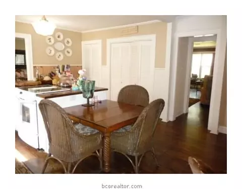 609 E 32nd St, Bryan, TX 77803 photo 6