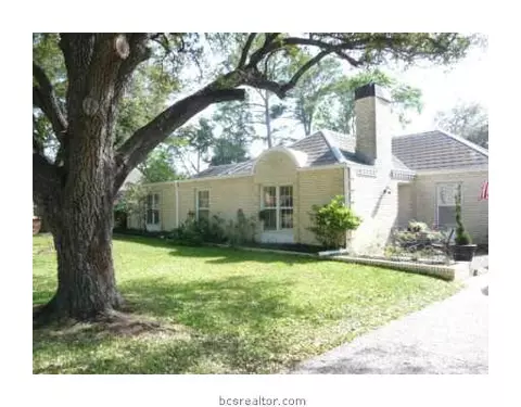 609 E 32nd St, Bryan, TX 77803 photo 1
