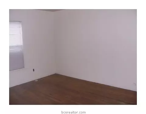 300 Williamson, Bryan, TX 77801 photo 5