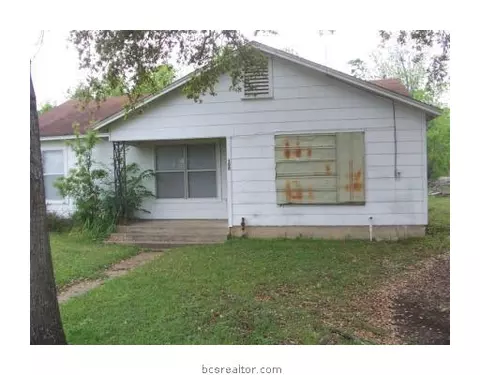 300 Williamson, Bryan, TX 77801 photo 1