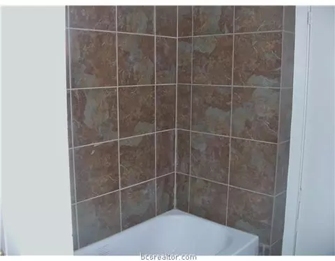 405 Carson W, Bryan, TX 77801 photo 7