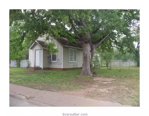 405 Carson W, Bryan, TX 77801 photo 1