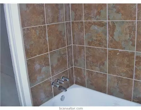 405 Carson W, Bryan, TX 77801 photo 6