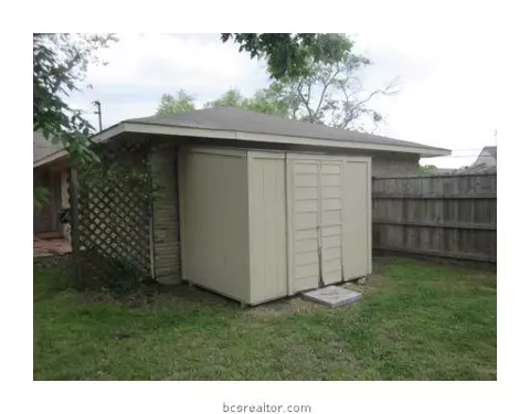 1504 E 29th St, Bryan, TX 77802 photo 17