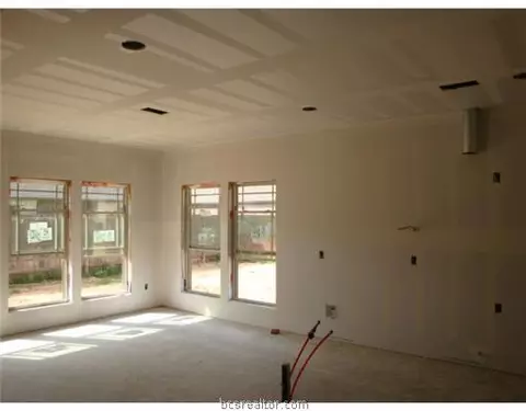 2911 Ascot, Bryan, TX 77802 photo 3