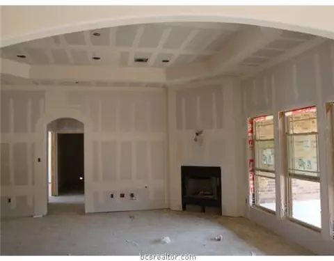 2911 Ascot, Bryan, TX 77802 photo 2