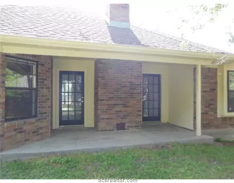 4405 Warwick Ln, Bryan, TX 77802 photo 4
