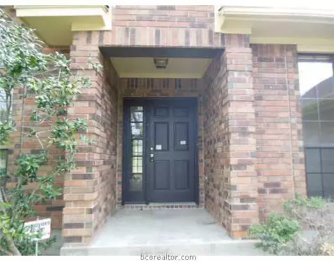 4405 Warwick Ln, Bryan, TX 77802 photo 5