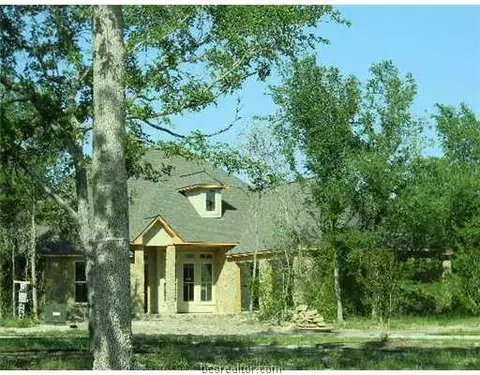 2926 Blue Belle Dr, Bryan, TX 77807 photo 1
