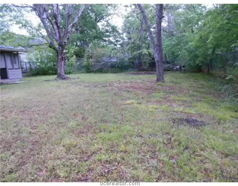 1012 E 27th St, Bryan, TX 77803 photo 5
