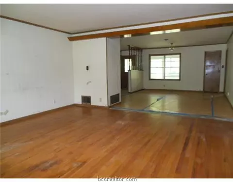 1012 E 27th St, Bryan, TX 77803 photo 6