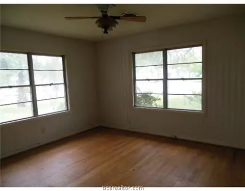 1012 E 27th St, Bryan, TX 77803 photo 14
