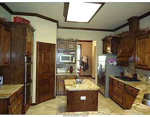 7622 Hidden Trl, Bryan, TX 77808 photo 13
