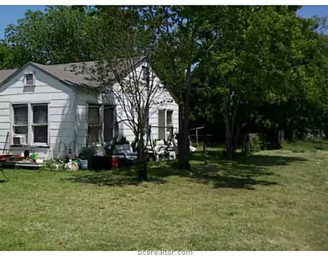 1004 Burt St, Bryan, TX 77802 photo 5