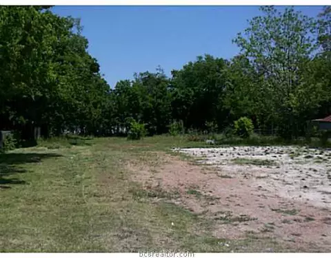 1004 Burt St, Bryan, TX 77802 photo 6
