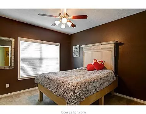 5802 Easterling Dr, Bryan, TX 77808 photo 19