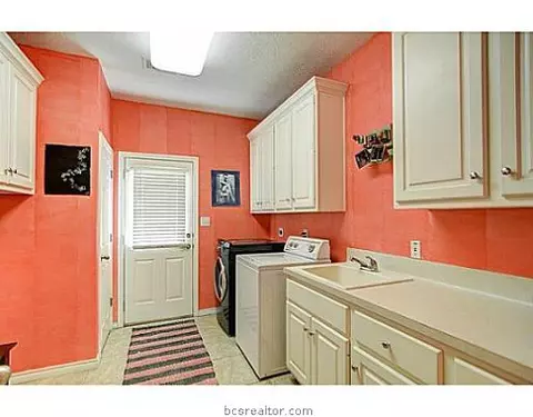5802 Easterling Dr, Bryan, TX 77808 photo 20