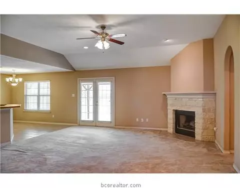 7645 Planters, Bryan, TX 77808 photo 6