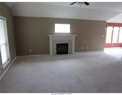 1609 Winfield Ct, Bryan, TX 77802 photo 2