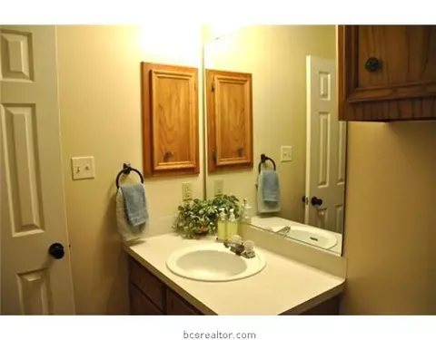 2008 Cobblestone Ln, Bryan, TX 77807 photo 15