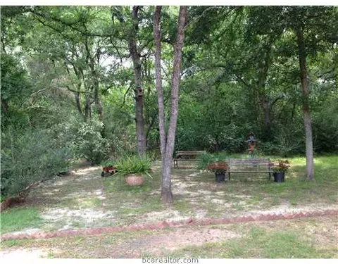 2835 Oakside, Bryan, TX 77802 photo 3