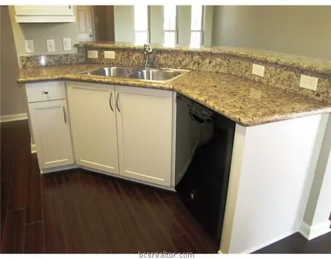 2016 Positano, Bryan, TX 77808 photo 5
