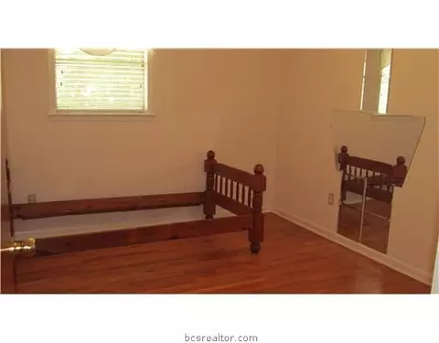 2405 Wayside Dr, Bryan, TX 77802 photo 17