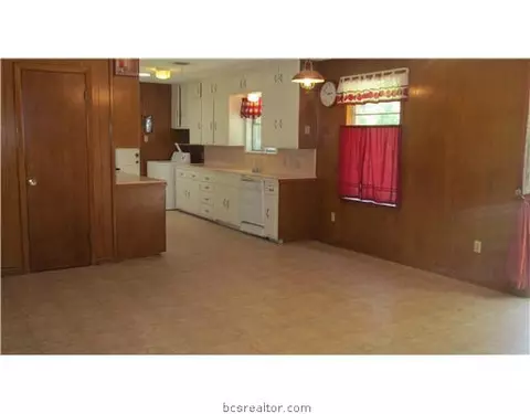 2405 Wayside Dr, Bryan, TX 77802 photo 9