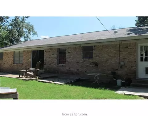 2405 Wayside Dr, Bryan, TX 77802 photo 3