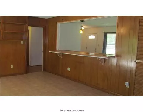 2405 Wayside Dr, Bryan, TX 77802 photo 14